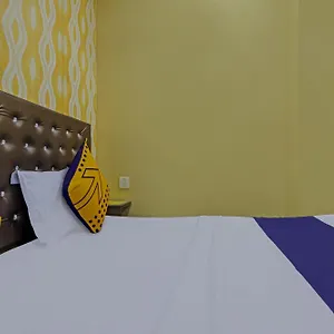 Hotel Spot On Gayatri Near Snow World Secundurabad
