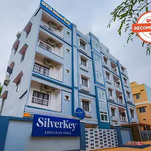 Hotel Oyo Silverkey 74581 Nallagandla