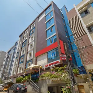 Hotel Raintr33 Hyderabad