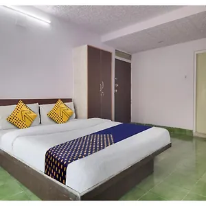 Apsara Near Nampally Station Hotel 3*