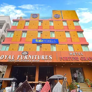 Hotel Fabhotel Fortune Grand - Nr Lakdikapul Metro Station 3*