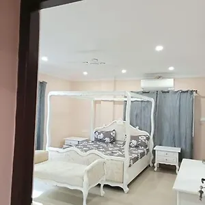 4-bedroom Elegant And Spacious Ac Only For Families, Prime Location, Just 100m From Main Road! Apartment *