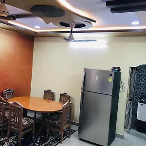 Apartment Mo Furnished *