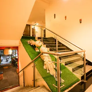 White Fields Hitec City, 3* 하이데라바드