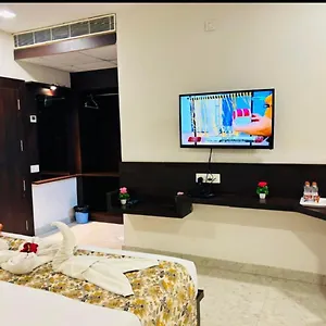 Cozy Hotel 3*
