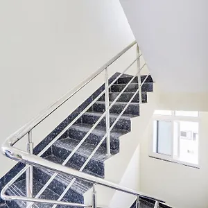 Hotel O