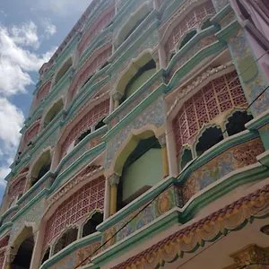 1bhk, Private Bathroom Free Parking *