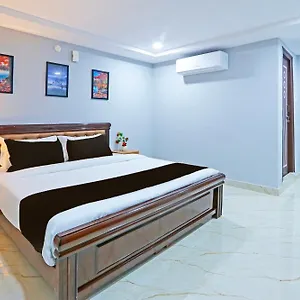 Super Townhouse Qualia Elite S R Nagar 4* Hyderabad