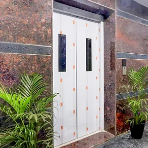 Super Townhouse Kukatpally Formerly Sv Royal Hotel