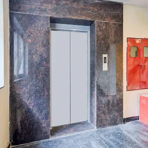 Super Srh Luxury Near Rail Nilayam, Ncl.