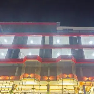 Hotel Blossoms Di International- Banjara Hills 3*