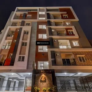 Townhouse Nallagandla Nest Hotel