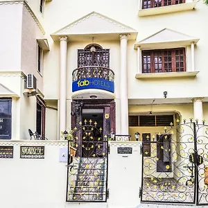 Hotel Fabexpress Hillstone Banjara Hills 3*