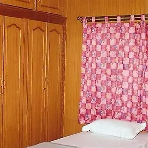 Manira Hotel 2*