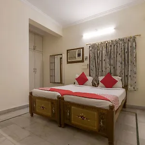 Oyo 1074 Banjara Hills