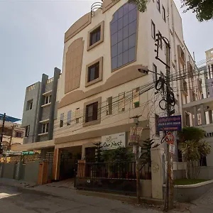 Our Nest Hotel 3*