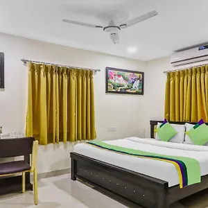 Itsy By Treebo - Royal Galaxy Kukatpally