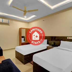 Hotel Oyo 83985 Sharans Inn Dhundgol