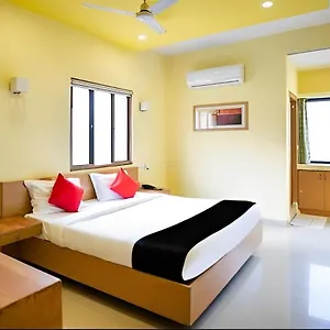 Garuda Suites
