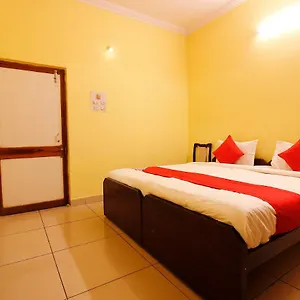 Hotel Oyo Swiss Legrand 3*