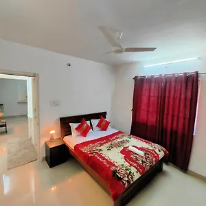 Apartment Nk Homes -serviced - 2 Bhk Homestay, Fast Wifi, Fully Furnished *