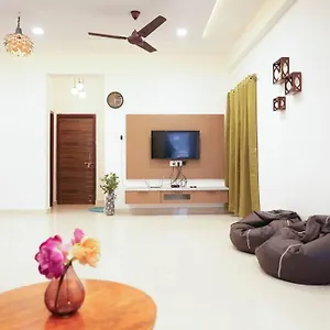 Classe Moyenne -2bhk, Near Us Embassy, Gachibowli Hyderabad