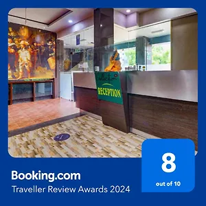 Hotel Capital O Qualia Heights Madhapur Beside Cyber Tower
