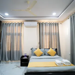 Hotel Yellow Bells Gachibowli