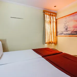 Spot On Classic 2* Hyderabad
