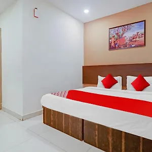 Oyo Flagship Star Near Durgam Cheruvu Hotel *