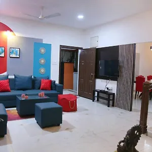 Row House 4 Bhk - 4 Balconies-near Aig Hospital, Gachibowli Apartment
