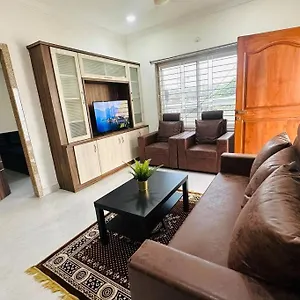 Apartment Lavish Premium 2bhk Near Hitech City