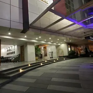 Hotel Comfortel Banjara Hills- Free Buffet Breakfast- Multi Cuisine Restauran Hyderabad