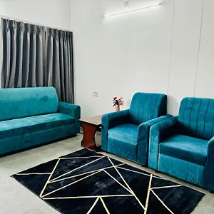 Apartment Veeksha Kiara Hospitalities - Rooms, & Near Kukatpally Rd *