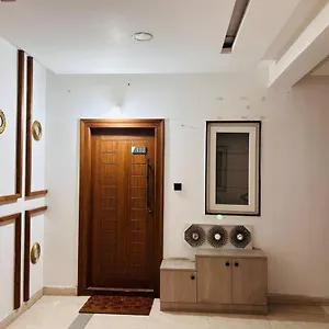 Luxurious One Bedroom *