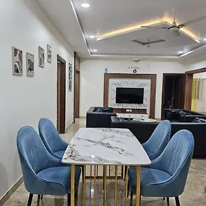 4bhk Luxury At Lotus Pond With Foosball Fun! Apartment *