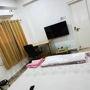 Toit -ac Himayathnagar Apartment *