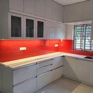 Villa Near To Airport, Just 10 Minutes Away *