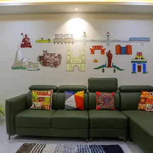 Delightful 3 Bed With Ac Near Us Embassy, Gachibowli Hyderabad