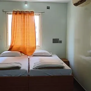 Rbr Krishna Residency Hotel *
