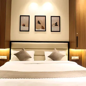 The Vantage Inn, Near Us Consulate Gachibowli 3*