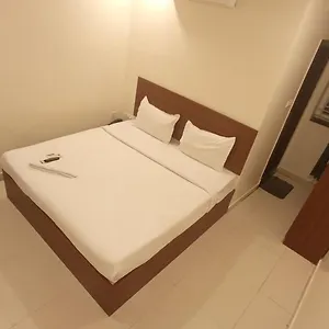 Hotel Gokul Pride *