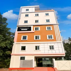 Super Townhouse Nanak Ram Guda Near Waverock Sez Hotel Hyderabad