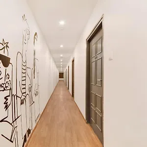 Townhouse Ss Aero Prime Hotel 4*