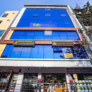Fabhotel Grand Broholic - Hitech 3* Hyderabad