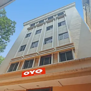 Hotel O Padmini Near Lakdikapool Metro Station Hyderabad