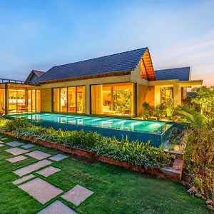 Villa Stayvista At Aaranya