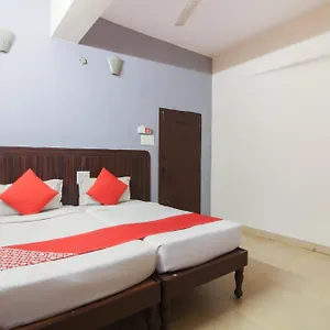 Oyo 70733 Regal Hotel 3*