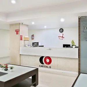 Hotel Super Townhouse Halcyon Deccan Near Shilparamam Kondapur (Telangana)