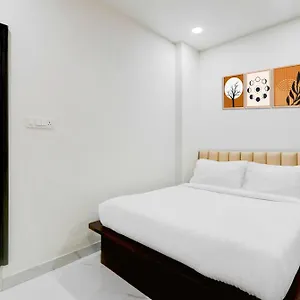 Hotel Townhouse Chanda Nagar Gsm Mall 4*
